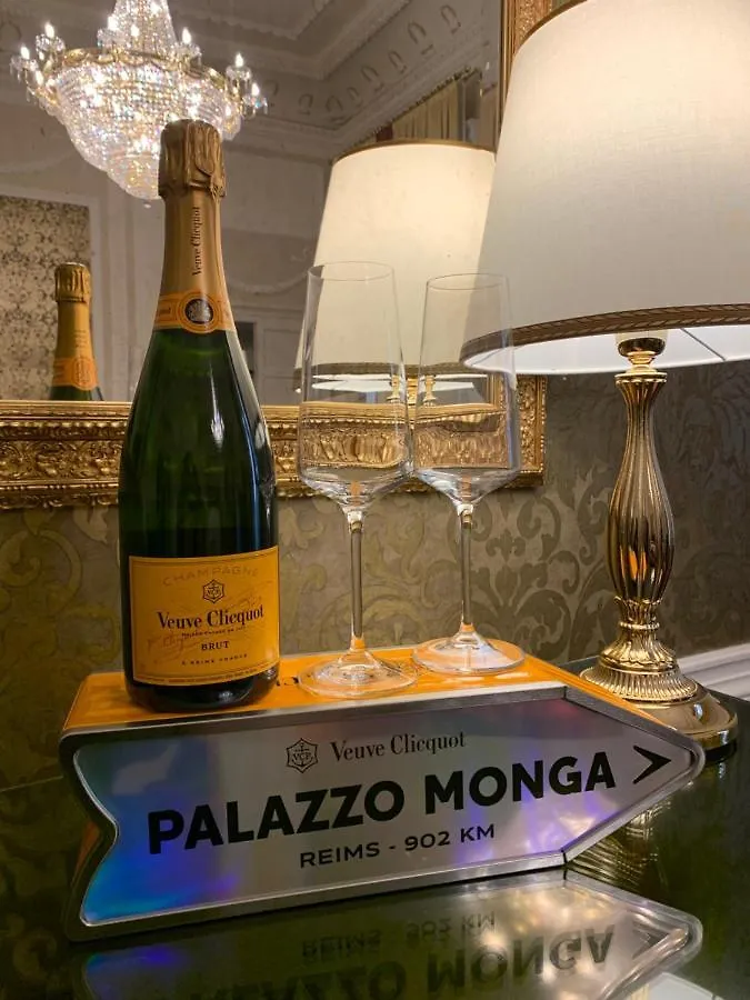 Palazzo Monga Boutique Guesthouse Verona Italia