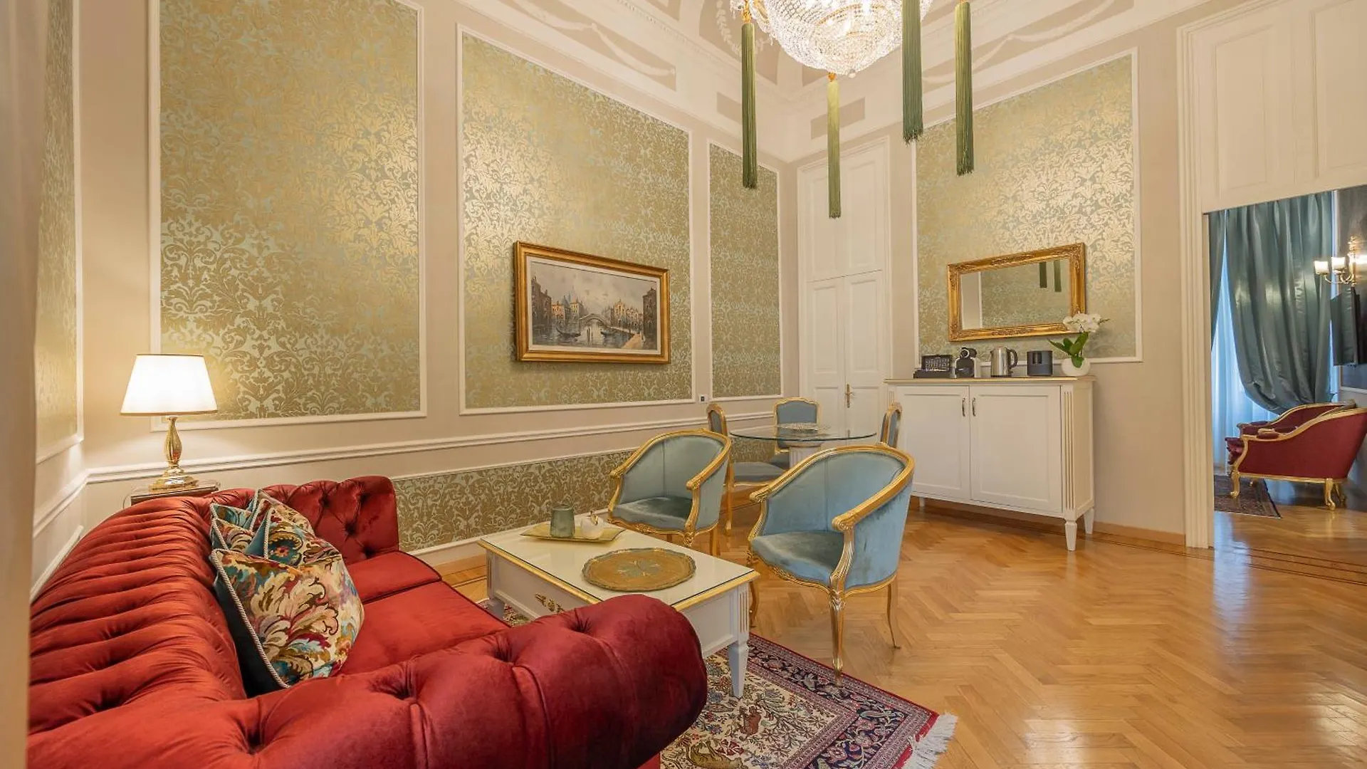 Palazzo Monga Boutique Guesthouse 4*, Verona