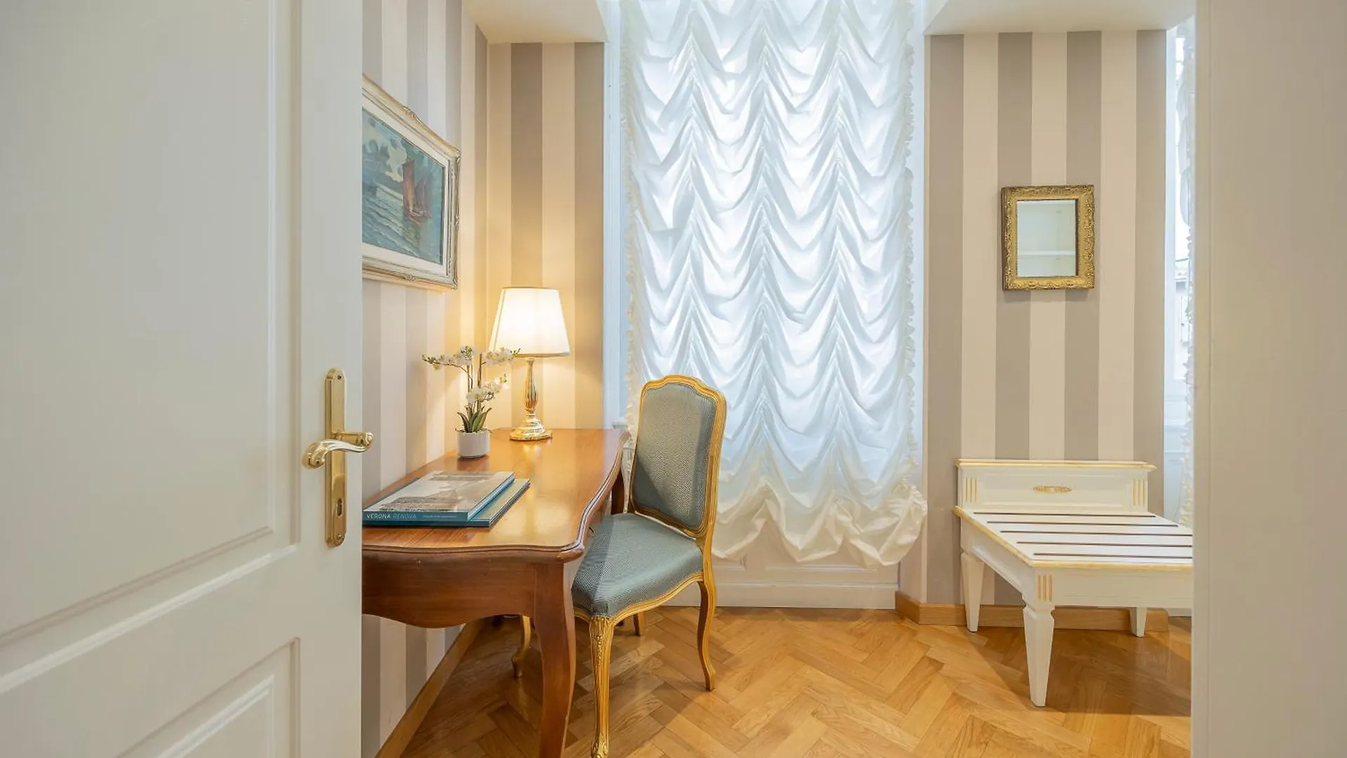 Palazzo Monga Boutique Guesthouse 베로나 게스트하우스