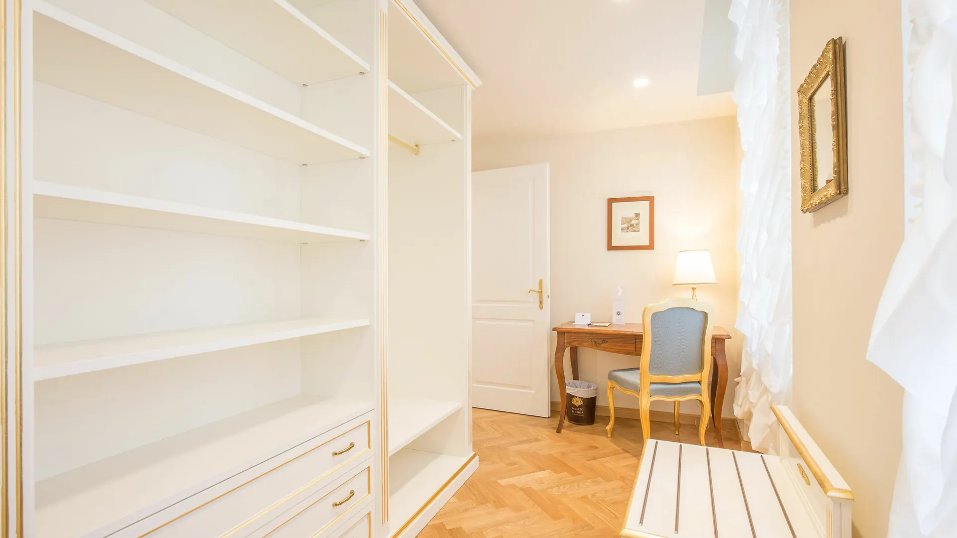 Palazzo Monga Boutique Guesthouse 베로나 4*,